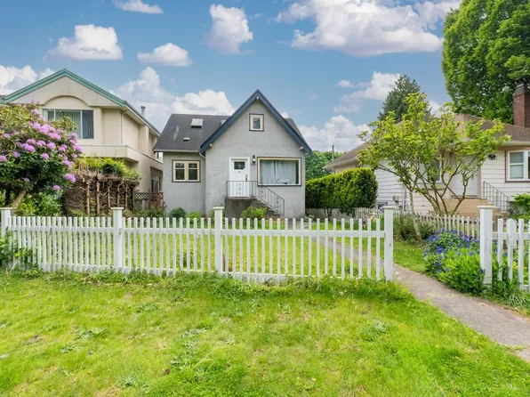 922 Park Dr, Vancouver, BC V6P 2J4