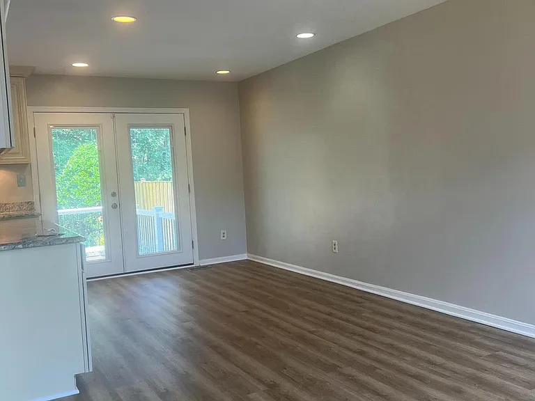 6531 Palisades Dr — Photo 13