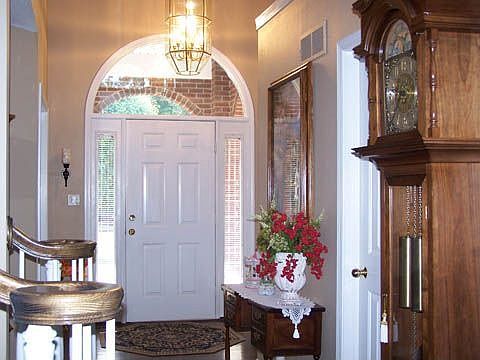 Entry way