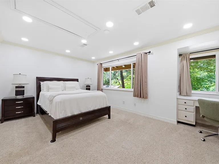 2209 W Settlers Way — Photo 16