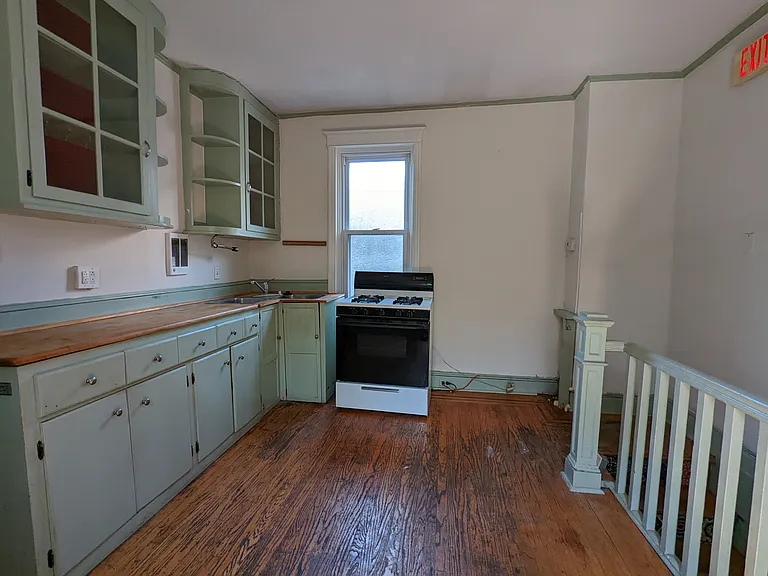 2501-meredith-st-2-23