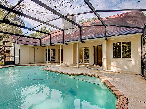 5th image of 284 Ringwood Dr