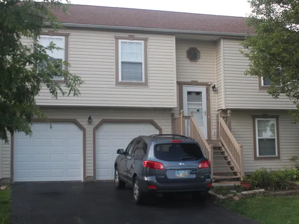 6875 Winchester Lakes Blvd, Canal Winchester, OH 43110