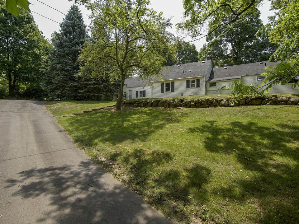 1st image of 276 Honey Creek Ave SE