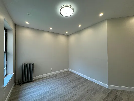 Rented by Pear NYC LLC | media 14