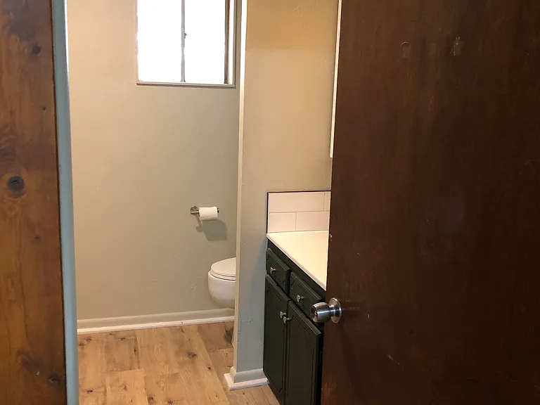 140 W Wayne St — Photo 49