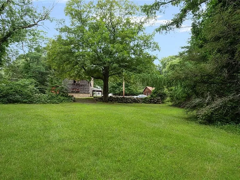 1515 South Rd — Photo 36