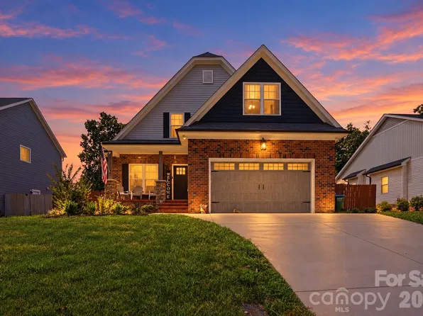 304 E Florida Ave, Bessemer City, NC 28016