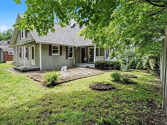 5th image of 957 Orchard Ave
