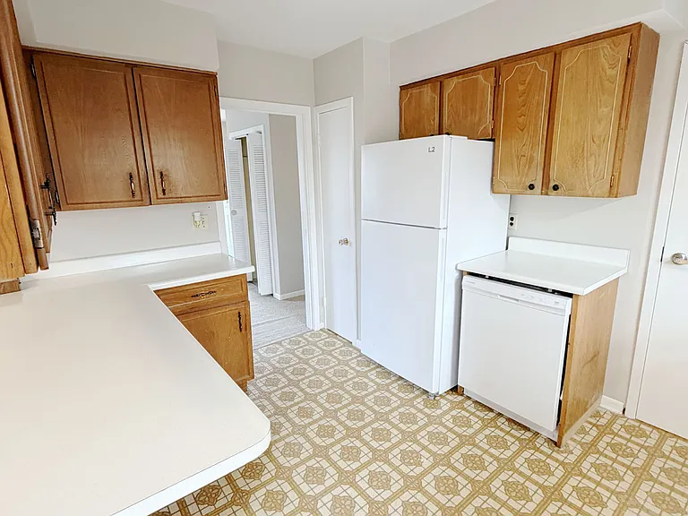 711 Algoma Ave #UPPER LEVEL — Photo 9