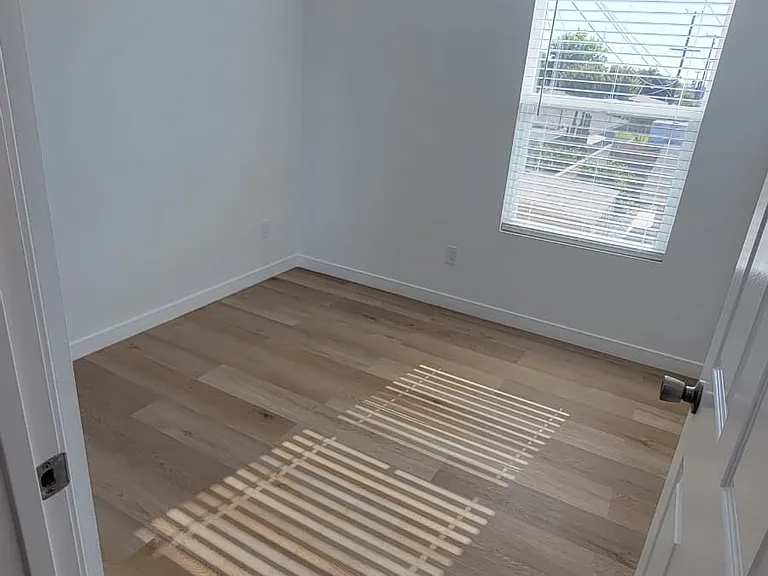 Bedroom #2 with closet ( Upstairs)