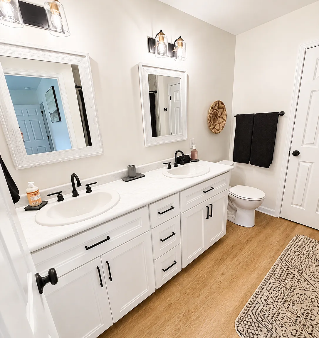 3 bed, 1327 sqft, $3,500 — Photo 3