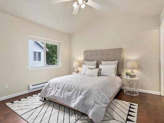 5th image of 17912 NE 93rd Way Unit 2