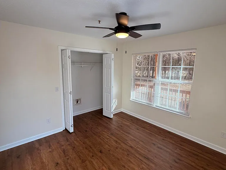 112 Madison Rd — Photo 15