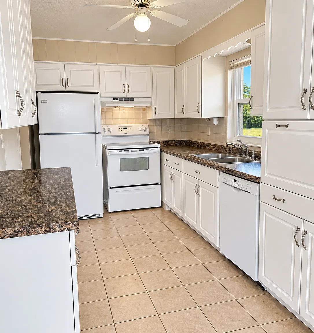 2 bed, 1.5 bath, 1300 sqft, $1,700 — Photo 4