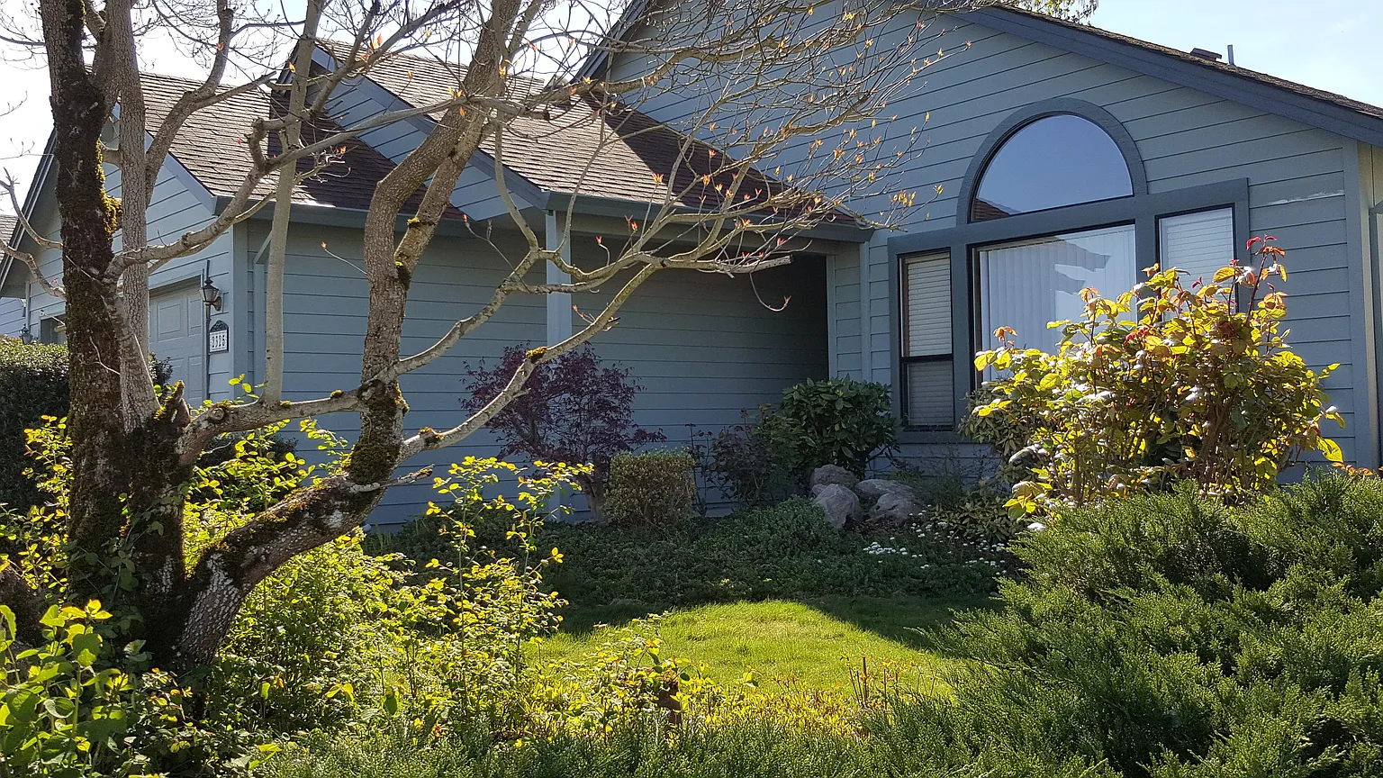 2325 NE 155th Pl photo 1