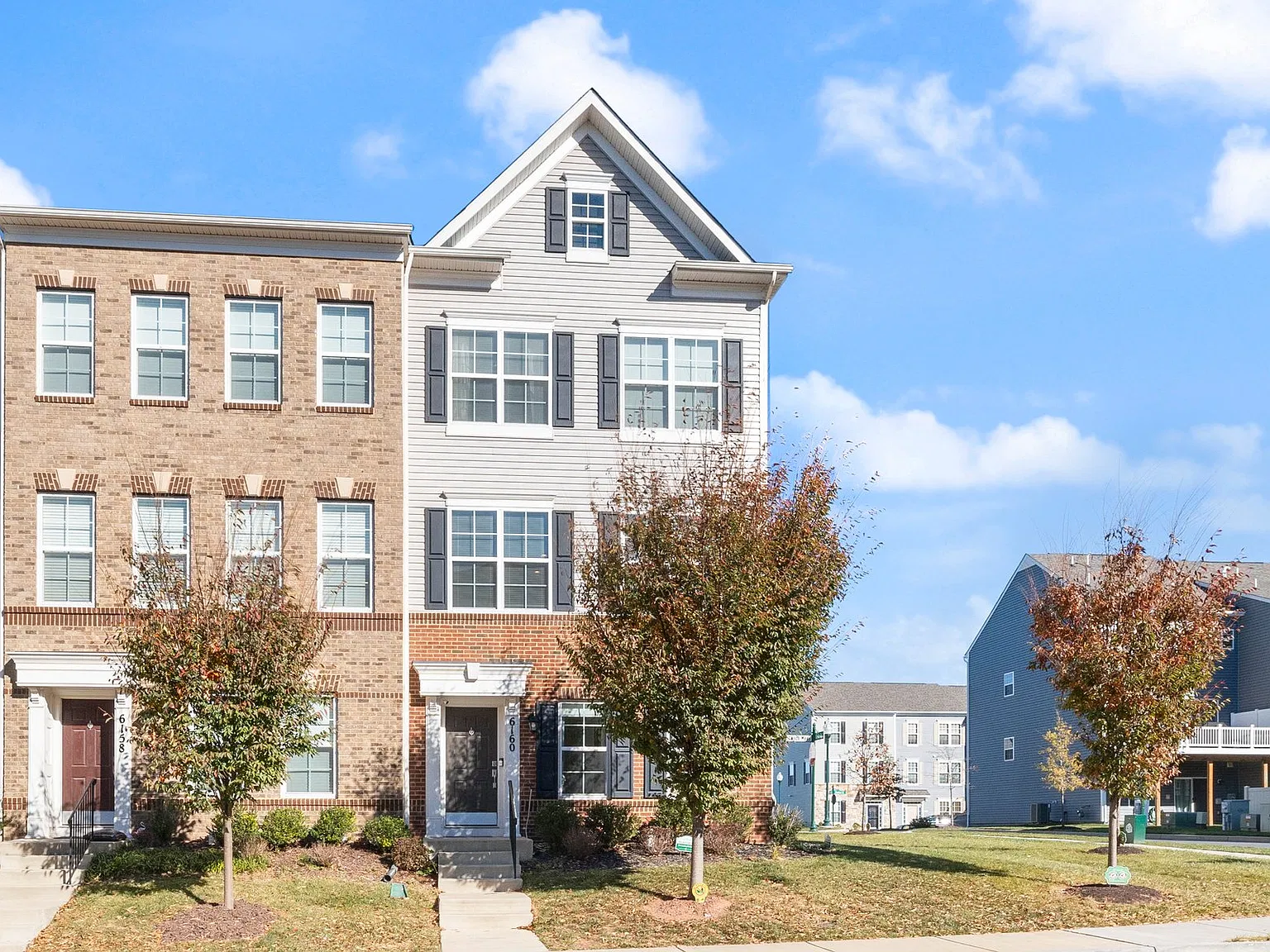4 bed, 3.5 bath, 2032 sqft, $2,925 — Photo 3