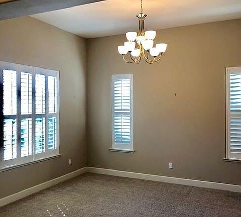4th image of 509 Longwood Pl