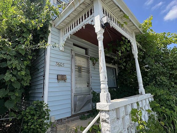 3rd image of 3605 Roll Ave