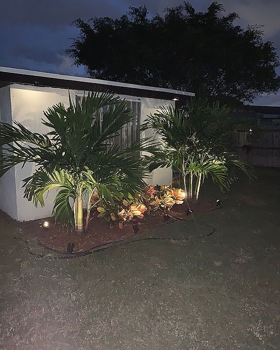 1st image of 115 NE 15th Ave