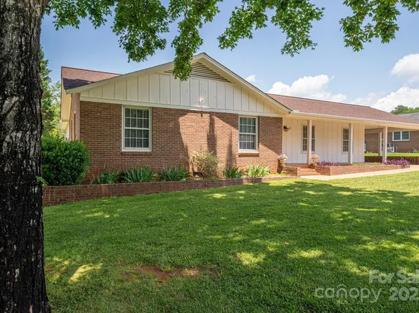 1613 Spangler Dr, Shelby, NC 28150