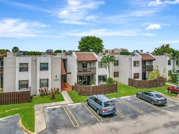 10105 NW 9th Street Cir #9207, Miami, FL 33172