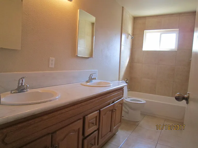 7555 Meadowair Way — Photo 13