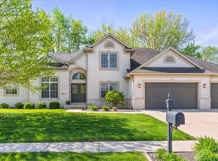 2304 W Laurel St, Springfield, IL 62704