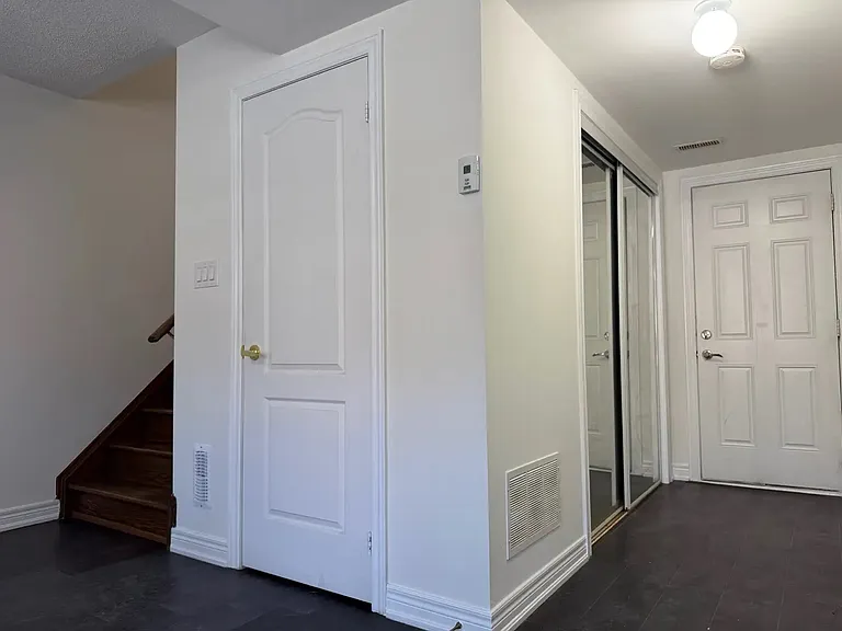 50 Lily Cup Ave — Photo 5
