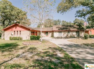 408 Royal Oak St, Victoria, TX 77905