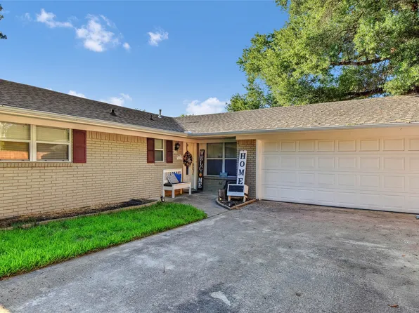 2513 Sunset St, Denison, TX 75020