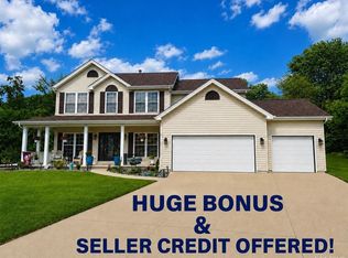 3 Savannah Ct, Saint Peters, MO 63376