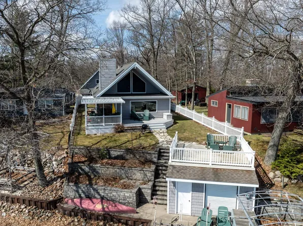 11417 N Shore Dr, Lake, MI 48632