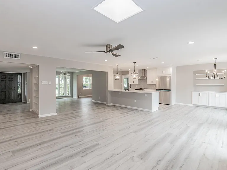 4015 Crown Shore Dr — Photo 20