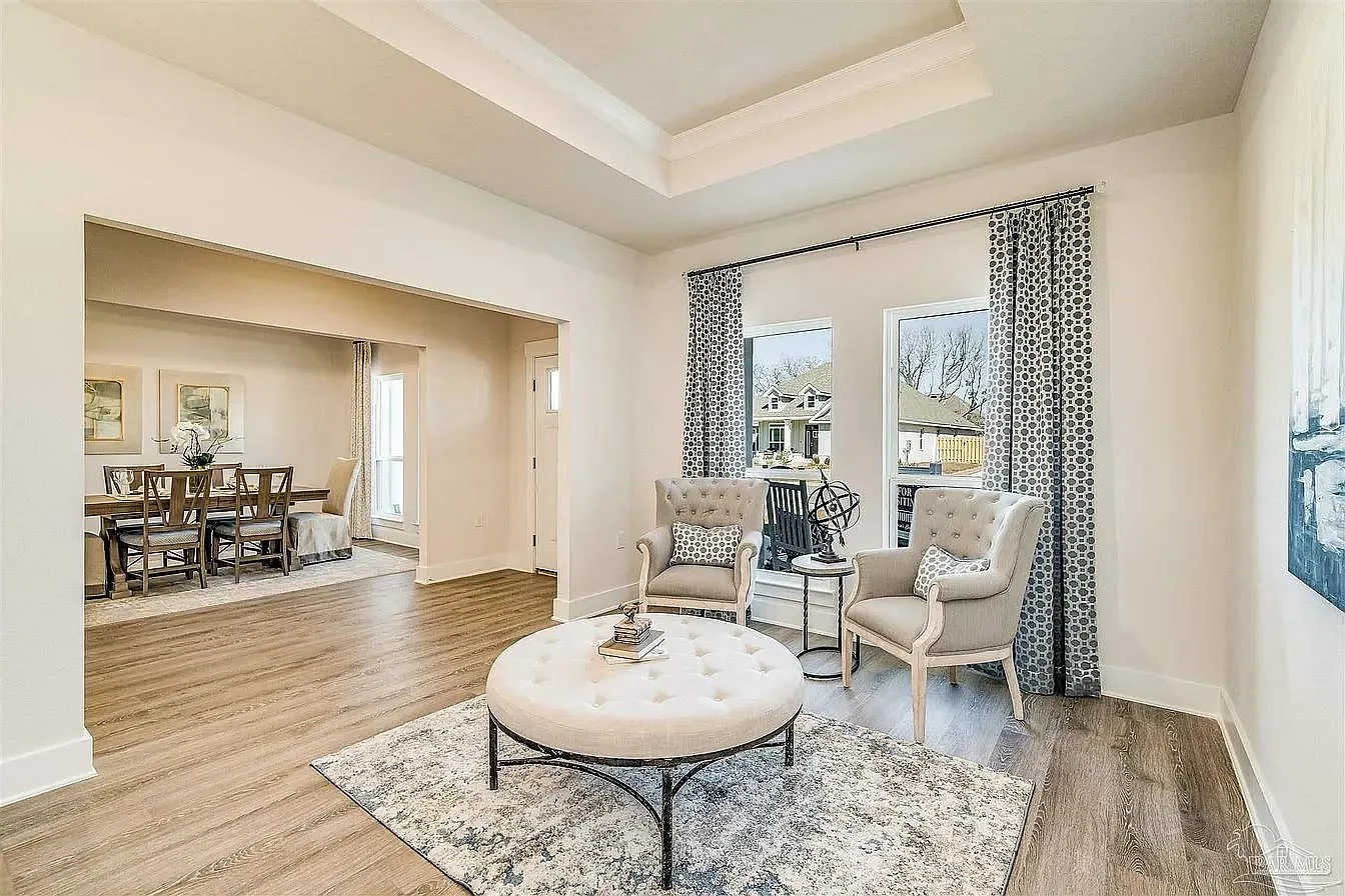 4 bed, 2936 sqft, $2,800 — Photo 3