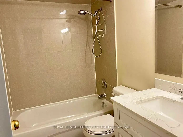 45 Huntingdale Blvd #806 — Photo 8