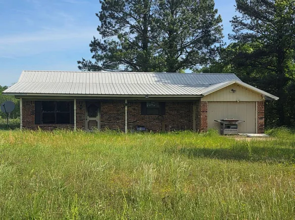 1619 E 2135th Rd, Hugo, OK 74743