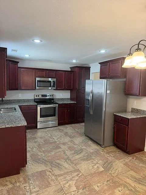 3 bed, 2.0 bath, 1536 sqft, $2,350 — Photo 3