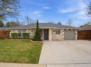2324 Cripple Creek Dr, Arlington, TX 76014