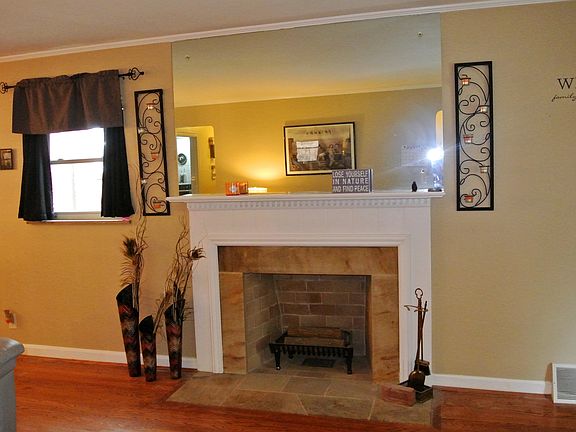 4th image of 2763 Eugenie Ln