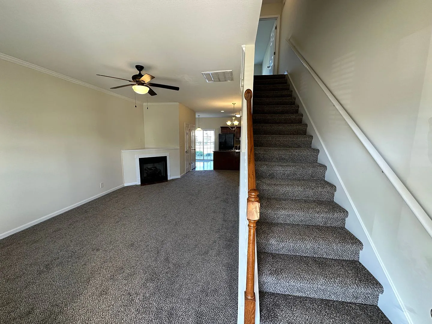 The Governors Crossing John Sevier Condo For Rent! — Photo 4