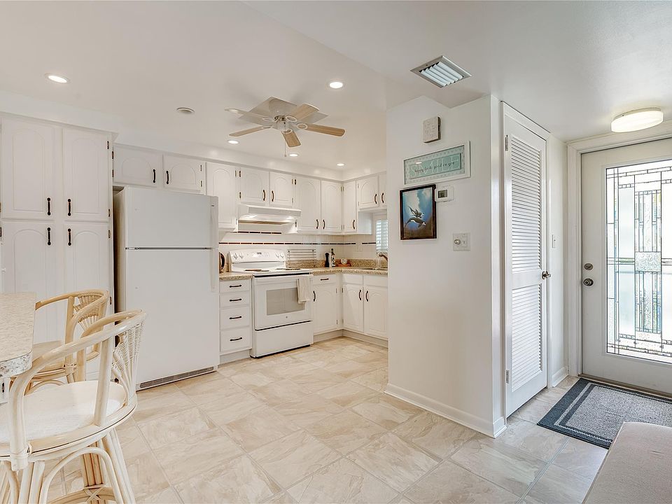 1st image of 9320 S Hollybrook Lake Drive #210