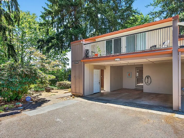 5719 NE Hazel Dell Ave #H — Photo 2