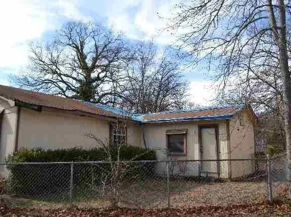 1310 Summer Rd, Ardmore, OK 73401