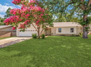 1517 Terbet Ln, Fort Worth, TX 76112