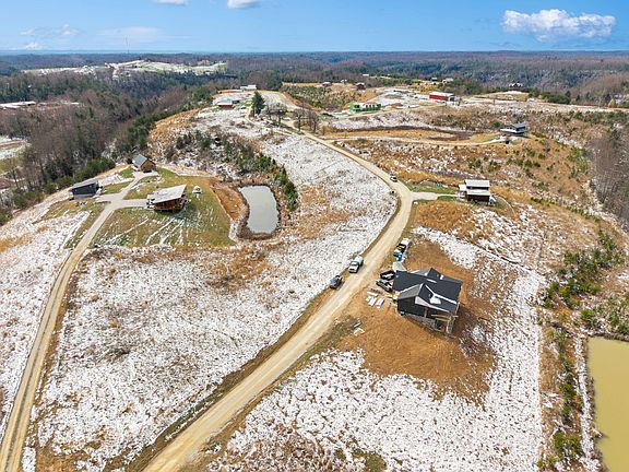 3rd image of 103 Shawnee Run