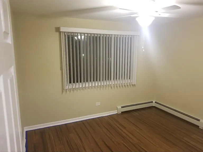10328 Mansfield Ave — Photo 6