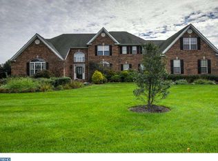 20 Sherwood Ln, Columbus, NJ 08022