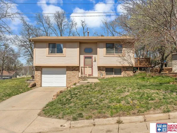 4510 O St, Omaha, NE 68117