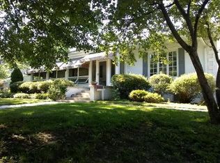 270 Kenilworth Ct, Glen Ellyn, IL